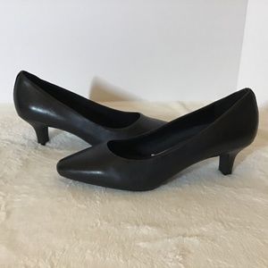 Rockport tru365 comfort black heel size 9